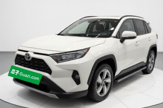 丰田 RAV4荣放 2020款 2.0L CVT四驱风尚PLUS版