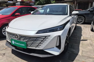 长安 逸动PHEV 2025款 智慧新蓝鲸 145KM 战舰版