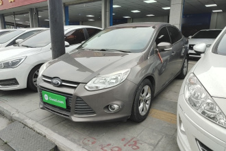 福特 福克斯 2012款 三厢 1.6L 自动风尚型