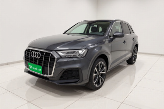 奥迪Q7 2021款 55 TFSI quattro S line运动型