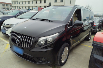 奔驰 威霆 2018款 2.0T 精英版 7座 国VI