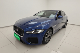 捷豹XFL 2022款 XFL 2.0T P250 两驱精英运动版