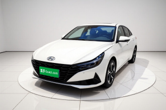 现代 伊兰特 2022款 1.5L CVT LUX尊贵版