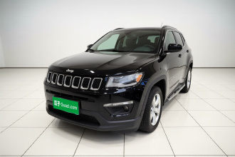 Jeep 指南者 2020款 220T 自动精英版