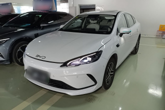比亚迪 海豹05 DM-i 2025款 DM-i 智驾版 120KM旗舰型