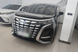 腾势D9 2024款 DM-i 980 四驱尊贵型