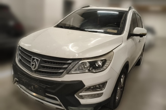 宝骏560 2015款 1.8L 手动精英型