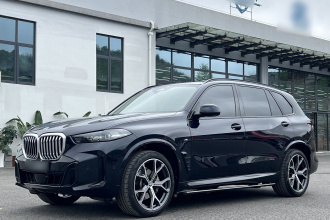 宝马X5 2023款 xDrive 30Li 尊享型M运动曜夜套装
