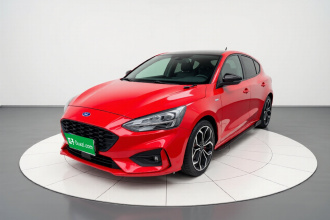 福特 福克斯 2021款 两厢 EcoBoost 180 自动ST Line