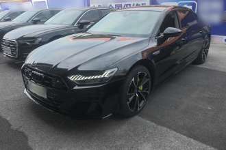 奥迪A7L 2022款 45 TFSI quattro S-line 见远型曜黑套装