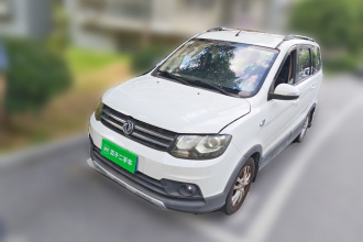 东风风光 风光360 2015款 1.5L 手动豪华型 7座 国V