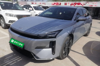 吉利银河 银河L6 2025款 EM-i 140km 星舰版