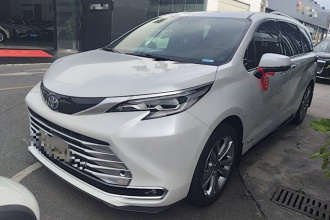 丰田 赛那SIENNA 2021款 2.5L混动 铂金版