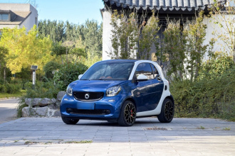 smart fortwo 2015款 1.0L 52千瓦硬顶激情版