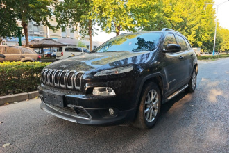 Jeep 自由光 2017款 2.4L 领先智能版