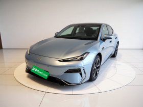 吉利银河 银河E8 2025款 700km 远航智驾版