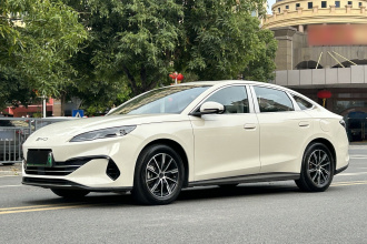 比亚迪 海豹06新能源 2024款 DM-i 120KM尊荣型