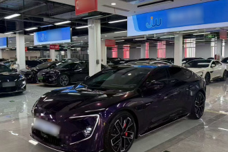 阿维塔12 2023款 650 三激光四驱性能版