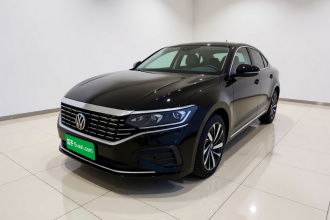 大众 帕萨特 2025款 出众款 330TSI 精英版