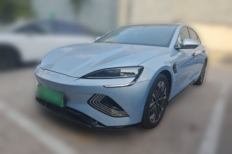 比亚迪 海豹 2022款 550km 标准续航后驱版尊贵型