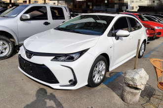 丰田 卡罗拉 2024款 1.8L 智能电混双擎 精英版