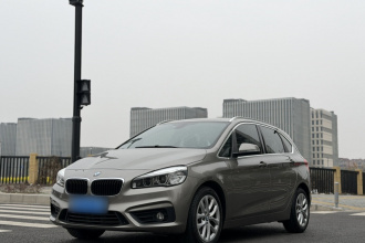 宝马2系旅行车 2016款 220i 领先型