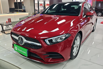 奔驰A级 2022款 改款 A 200 L 运动轿车动感型