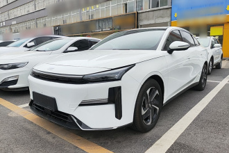 吉利银河 银河L6 2024款 60km PLUS 龙腾版