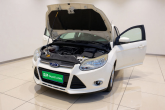 福特 福克斯 2012款 两厢 1.6L 自动风尚型