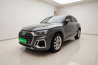 奥迪Q5L 2022款 改款 40T 豪华动感型