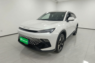 北京汽车 魔方 2023款 1.5T DCT青春版