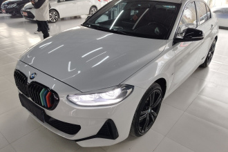 宝马1系 2021款 改款 125i M运动曜夜版