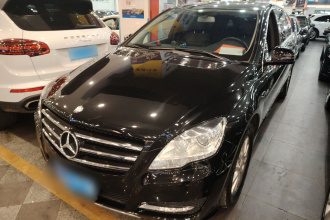 奔驰R级 2017款 R 320 4MATIC 商务型臻藏版