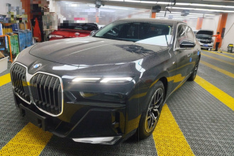 宝马7系 2023款 735Li M运动套装