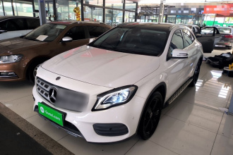 奔驰GLA 2019款 GLA 200 时尚型