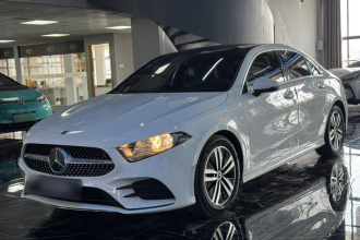 奔驰A级 2019款 改款 A 180 L 运动轿车