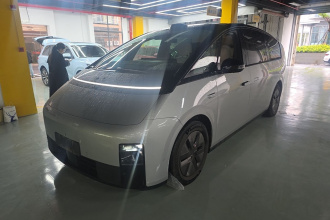 理想汽车 理想MEGA 2024款 Ultra