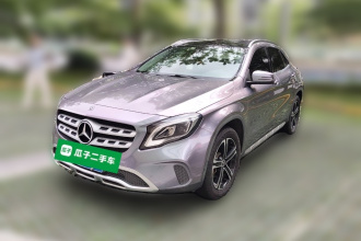 奔驰GLA 2018款 GLA 200 时尚型