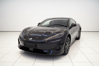 腾势Z9GT 2024款 1100四驱Max版