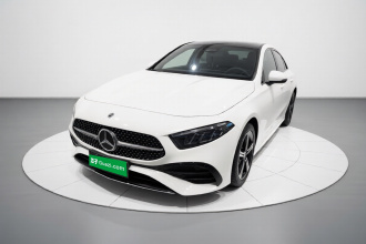 奔驰A级 2022款 改款三 A 200 L 运动轿车时尚型
