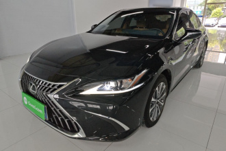 雷克萨斯ES 2023款 200 卓越版
