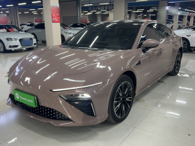 哪吒汽车 哪吒S 2022款 增程版 1160km 后驱中版