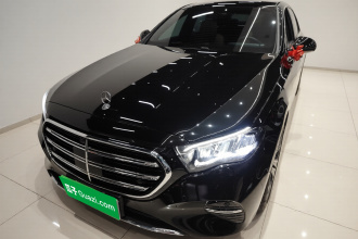 奔驰E级 2025款 改款 E 300 L 豪华型