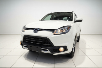 江铃 驭胜S350 2016款 2.0T 自动四驱汽油豪华天窗版5座