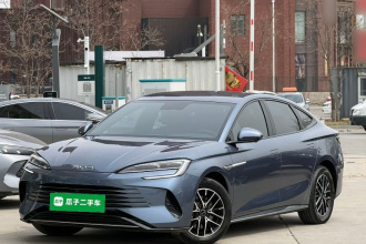 比亚迪 海豹 2024款 荣耀版 DM-i 1.5L 121km 精英型