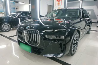 宝马7系 2023款 735Li M运动套装
