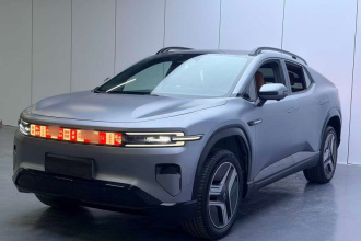 长安启源E07 2025款 纯电 四驱 90kWh Ultra高性能版