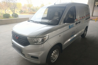 五菱汽车 五菱宏光V 2021款 1.5L劲取版封窗车LAR