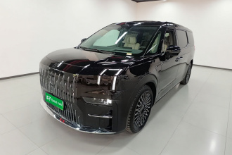 极氪009 2024款 六座行政版四驱 108kWh
