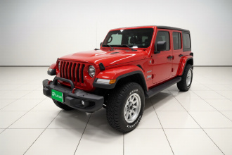 Jeep 牧马人 2019款 2.0T Sahara 四门版 国VI